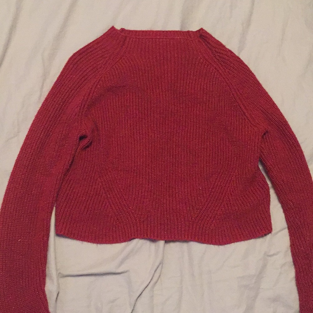 Cropped sweater! FITS SMALL